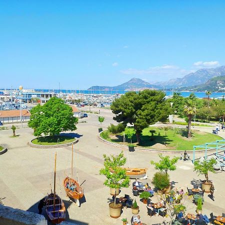 Apartman La Siesta Бар Экстерьер фото